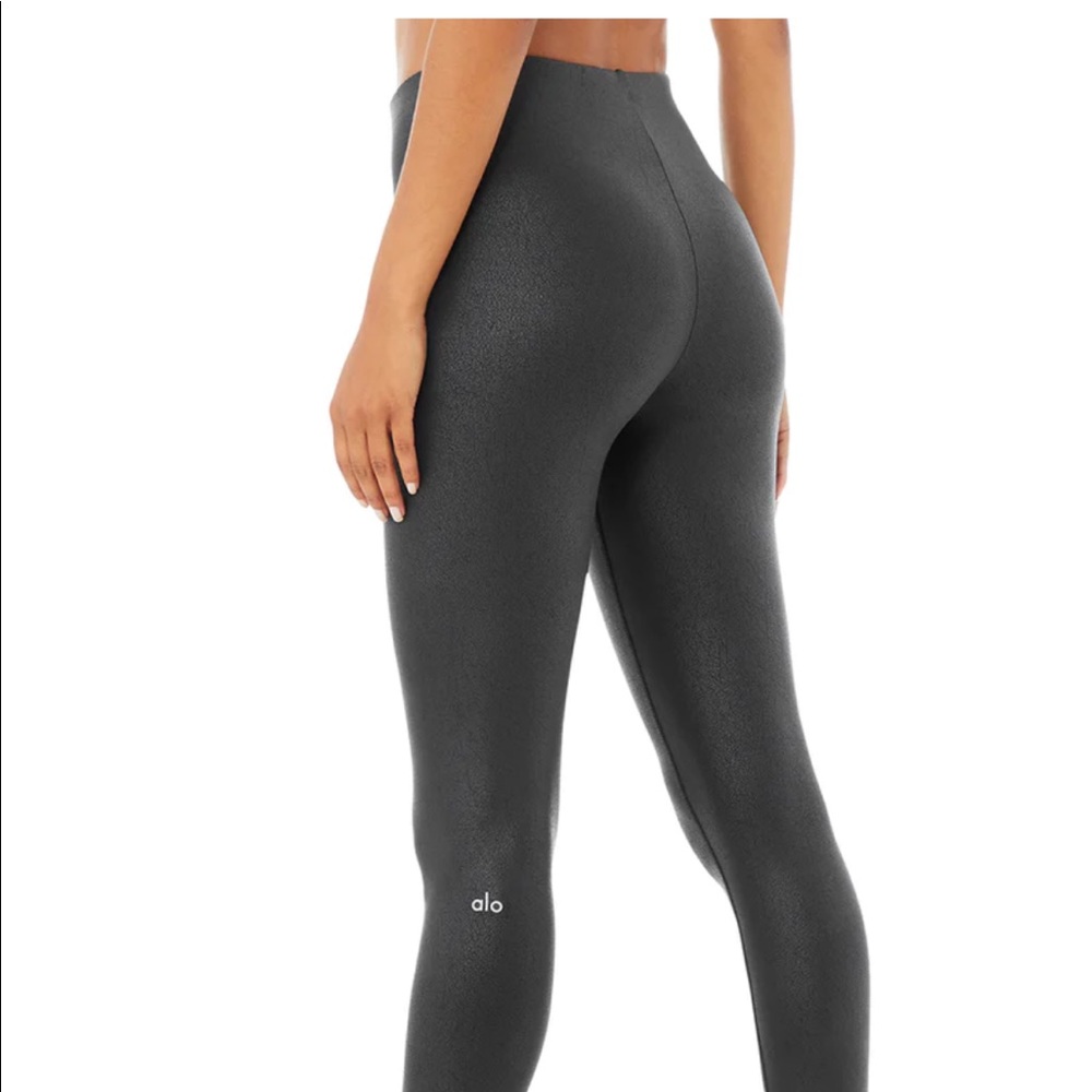Alo leggings ~ size Medium ~ faux leather